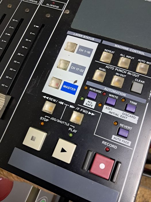 Mikser cyfrowy  tascam DM-24 mikser muzyczny