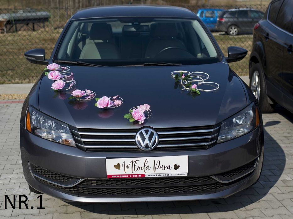 Pudrowy róż dekoracja na samochód. Ozdoby na auto ślubne. KOLORY 001