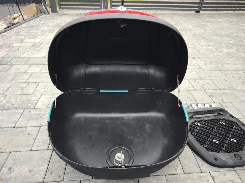 Kufer centralny motocyklowy