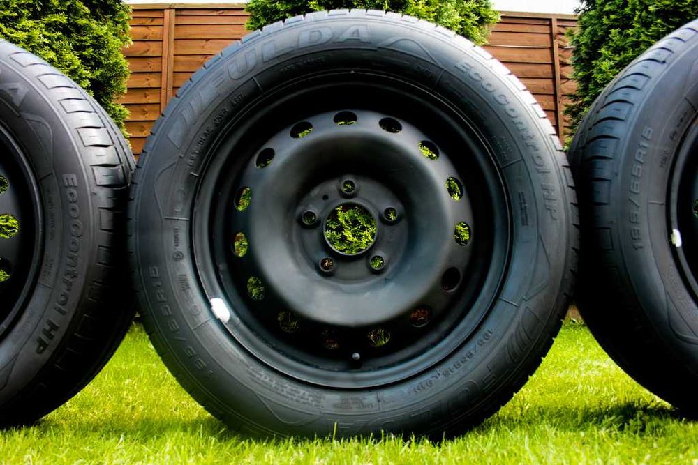 5x114,3 15 cali Hyundai i30 i40 Kia Ceed opony LATO