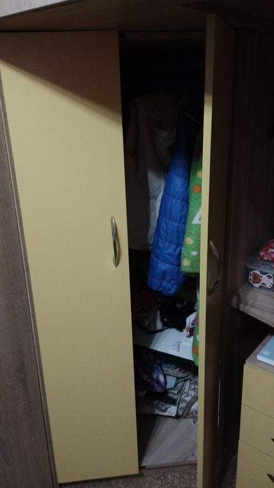 Продам кровать  - чердак в нормальному стані, більше фото скину в смс