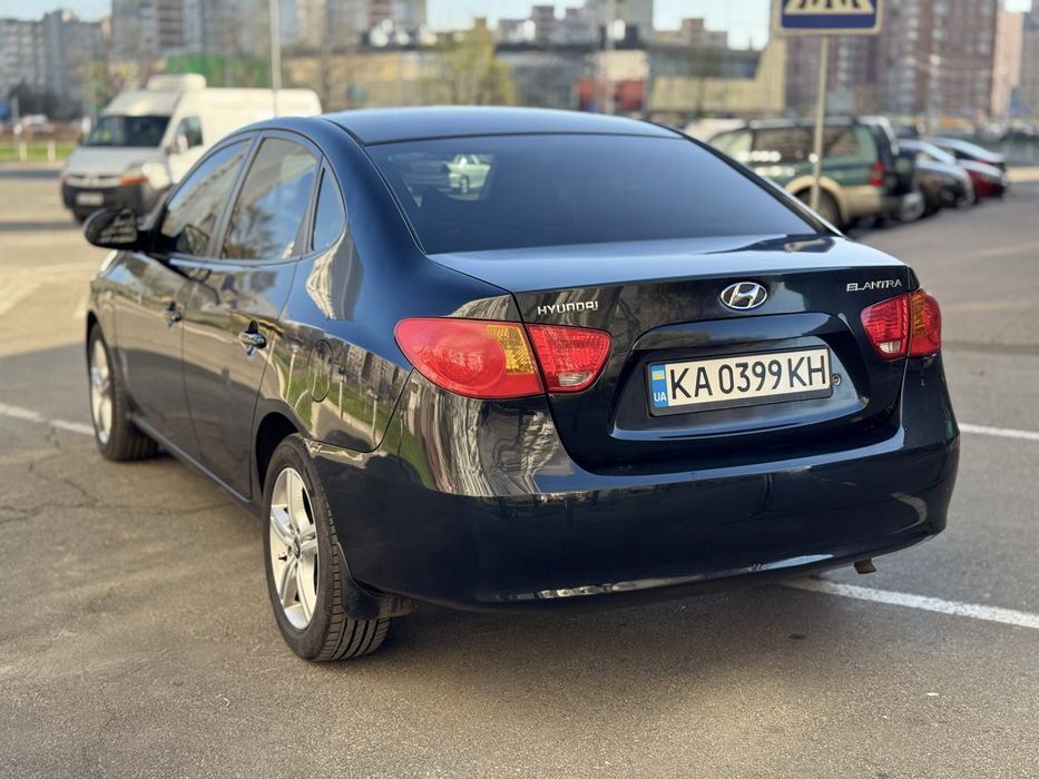 Hyundai Elantra HD