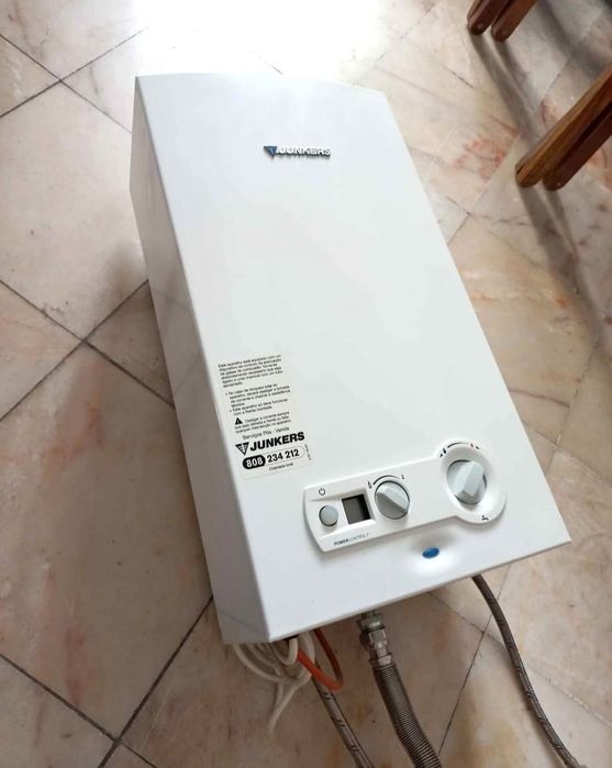 2 Esquentadores inteligentes  um vulcano e outro junkers  ventilado.
