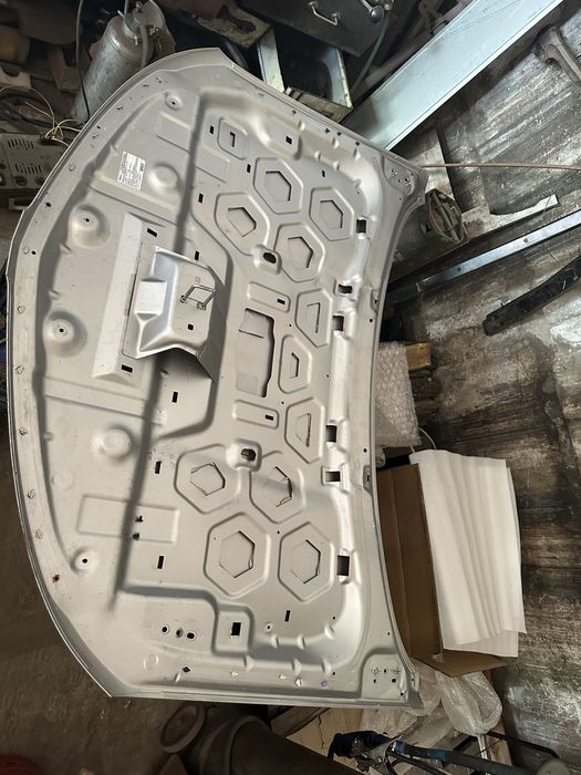 Капот Lincoln mkc 2015