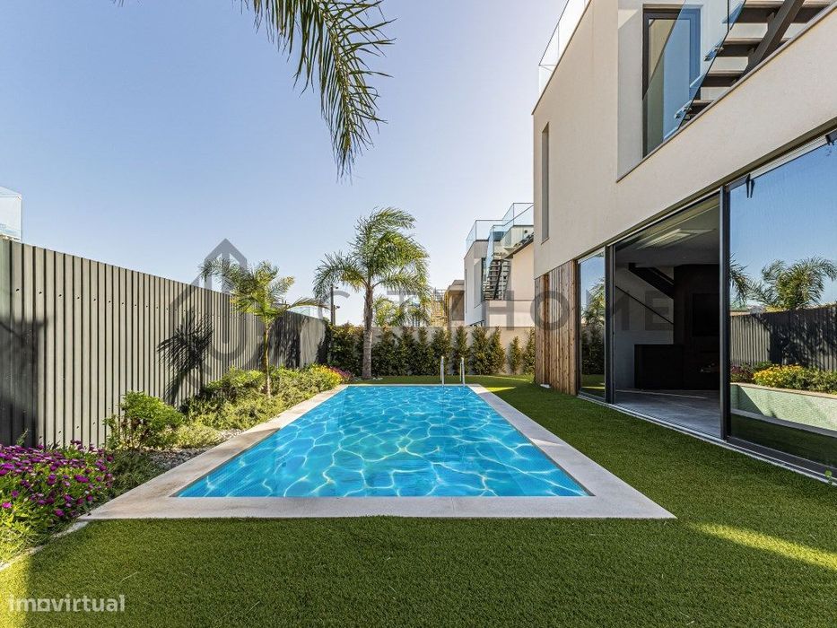 Moradia T3 Contemporânea de Luxo na Marina de Albufeira