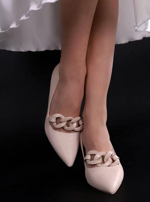 Абсолютно нові стильні туфлі 
Замовила онлайн, приміряла — виявилос