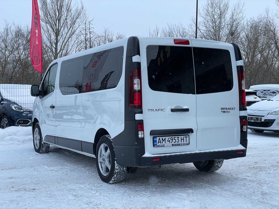 Renault Trafic 2019 9 місць