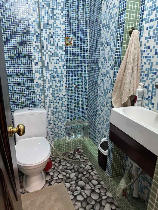 Сдаю дом в центре  города,со своим двориком, недалеко от Жд Вокзала