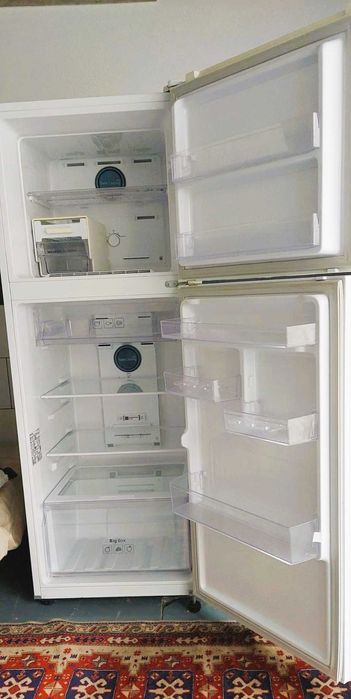 Frigorífico SAMSUNG RT29K5030WW- No Frost - 163.5 cm - 300 L - Branco