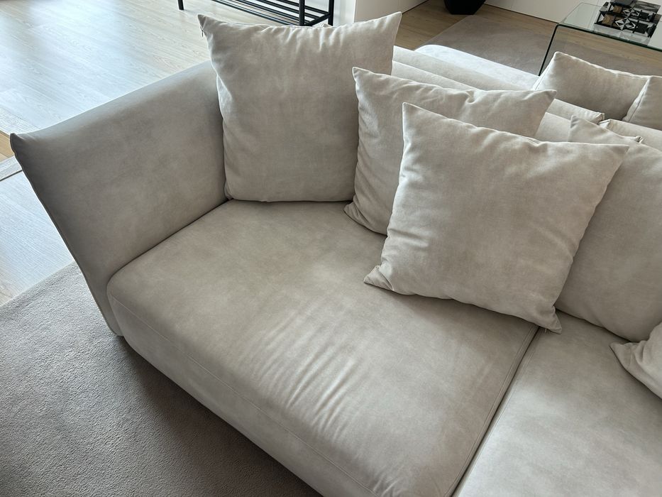 Sofá Area semi novo 210x90x68