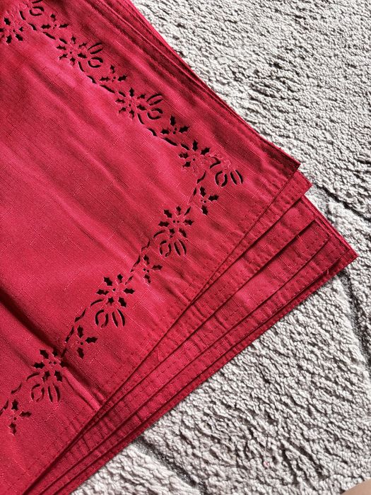 Podkładki prostokątne na stół dekoracyjne.