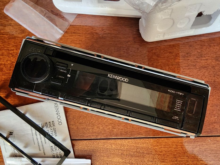 Автомагнитола Kenwood KDC-172Y
