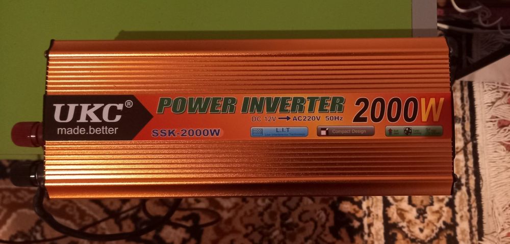 Інвертор UKC 12-220, 2000W