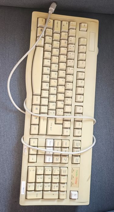 Teclado para computador - A FUNCIONAR