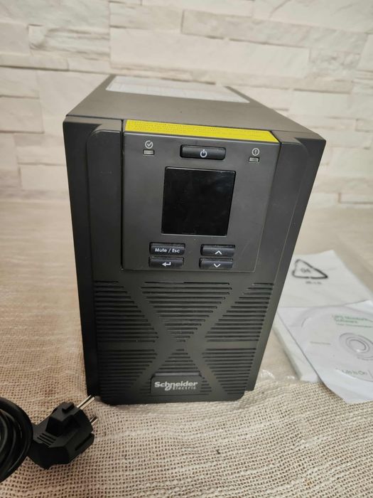 Profesjonalny Zasilacz  awaryjny UPS Schneider SRVS 1000VA 230V