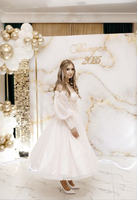 Випускне плаття.