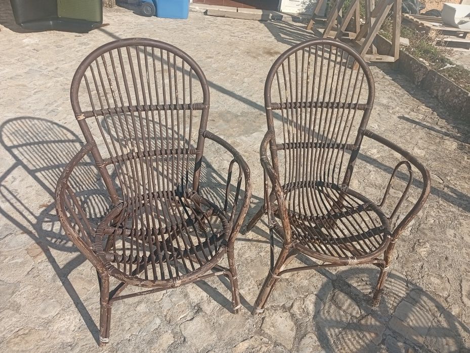 Conjunto de jardim em vime e bambu