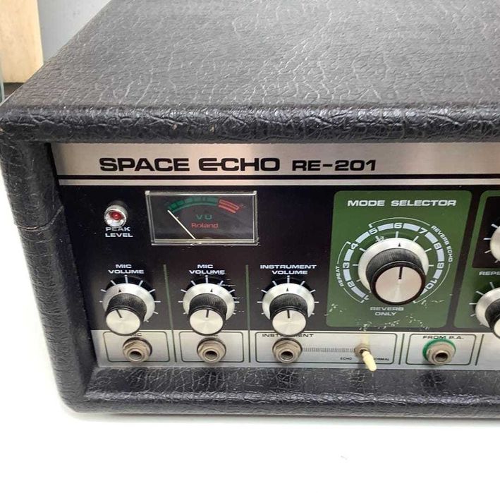 Roland RE-201 Space Echo