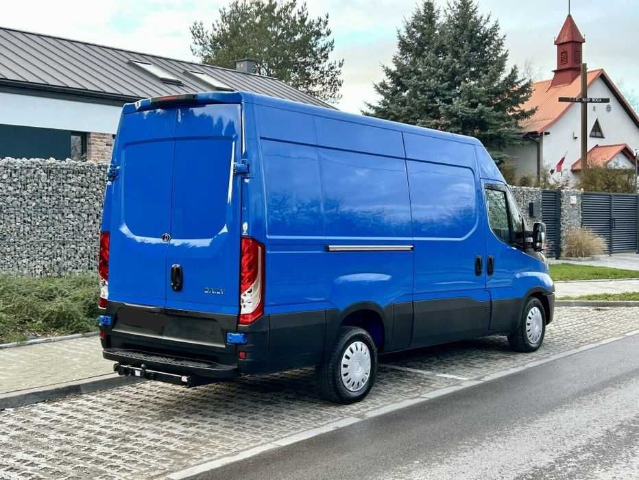 Usługi transportowo przeprowadzkowe