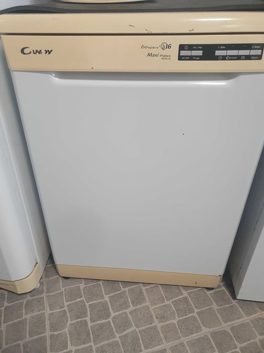 Máquina da loiça candy