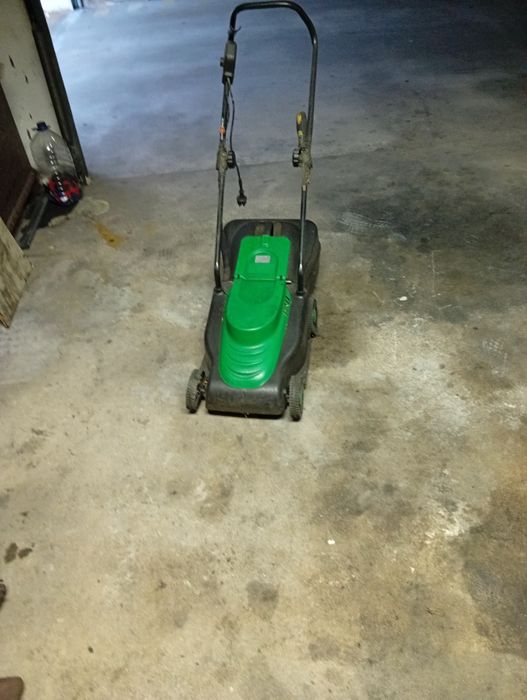 Máquina cortar relva