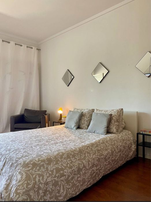 Couple’s bedroom / Quarto para casal