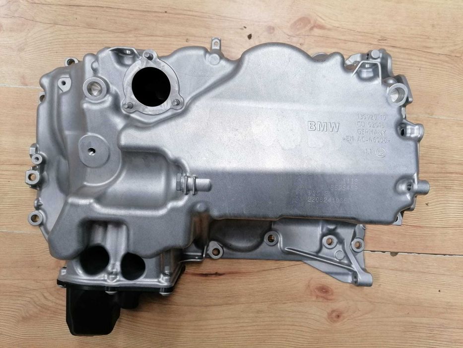 BMW F70 F74 U06 U10 U11 Miska olejowa B47 NOWA oryginał MINI U25