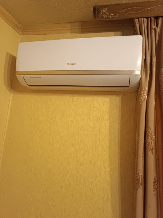 Продам кімнату біля метро