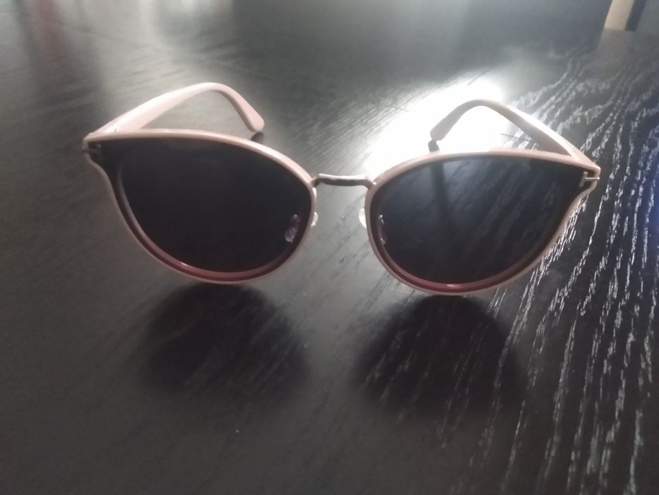 Nowe okulary przeciwsłoneczne pudrowy róż