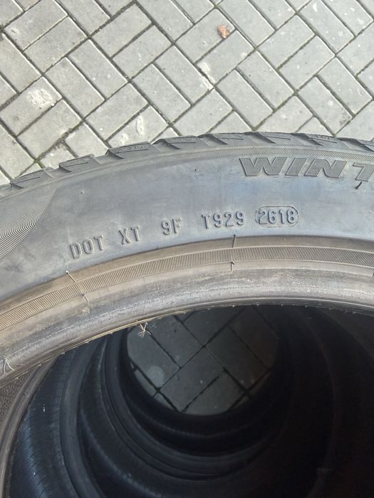 Шини зимові Pirelli 265/40 R20