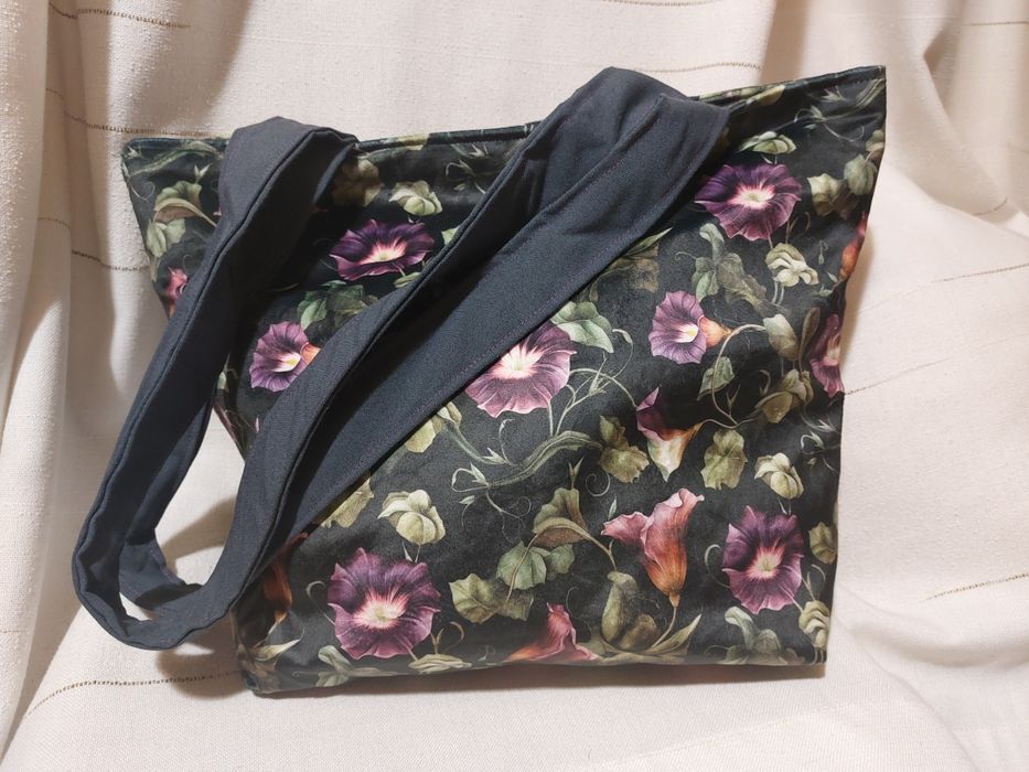 Torba szoperka w kwiatowy print