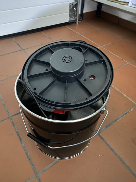 Aspirador de cinzas