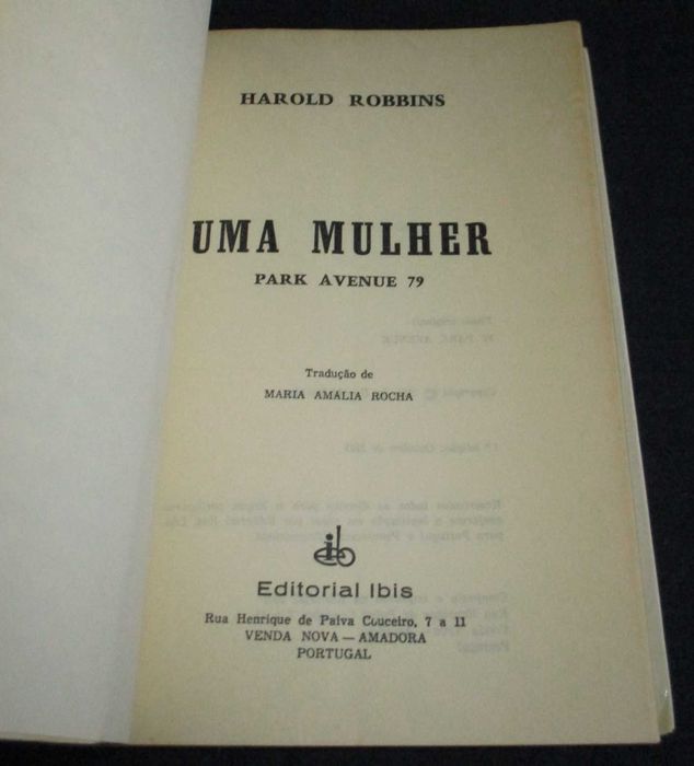Livro Uma Mulher Harold Robbins