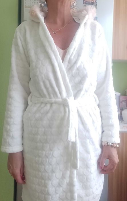 (XS/S) RIVER ISLAND/ Futrzany szlafrok z kapturem z Londynu, NOWY