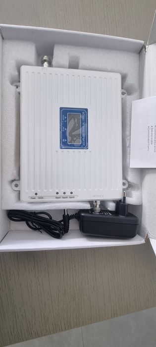 3-Band Signal Repeater64553117880706121