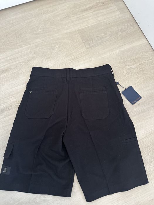 Louis Vuitton Cargo Shorts  | 52 (IT)