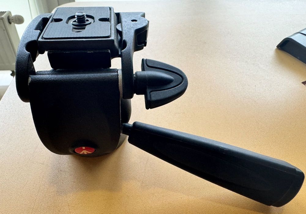 Manfrotto 391RC2 - 3-D алюмінієва голова. СТАН ВІДМІННИЙ!