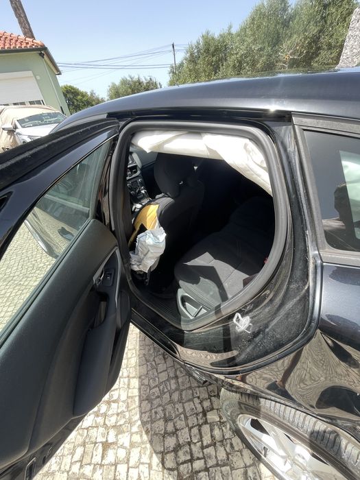 2019,Volvo V40,D3,Salvado