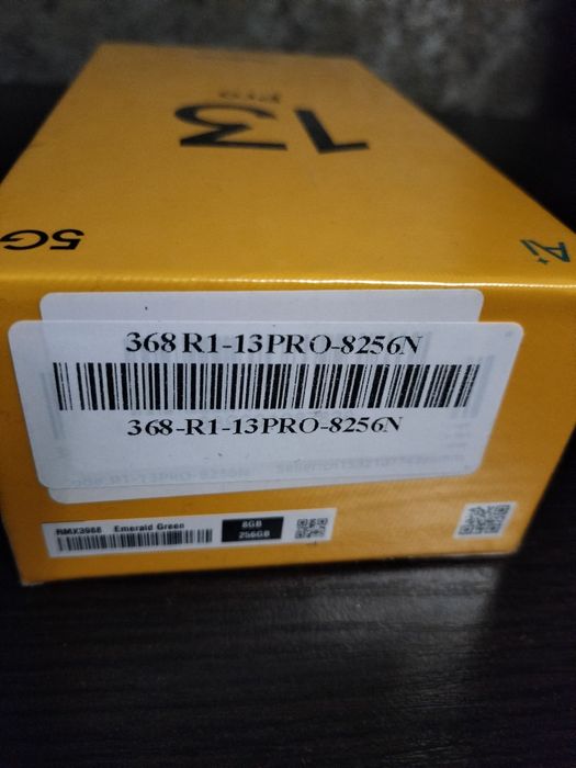 Новий смартфон Realme 13 Pro 5G Emerald Green