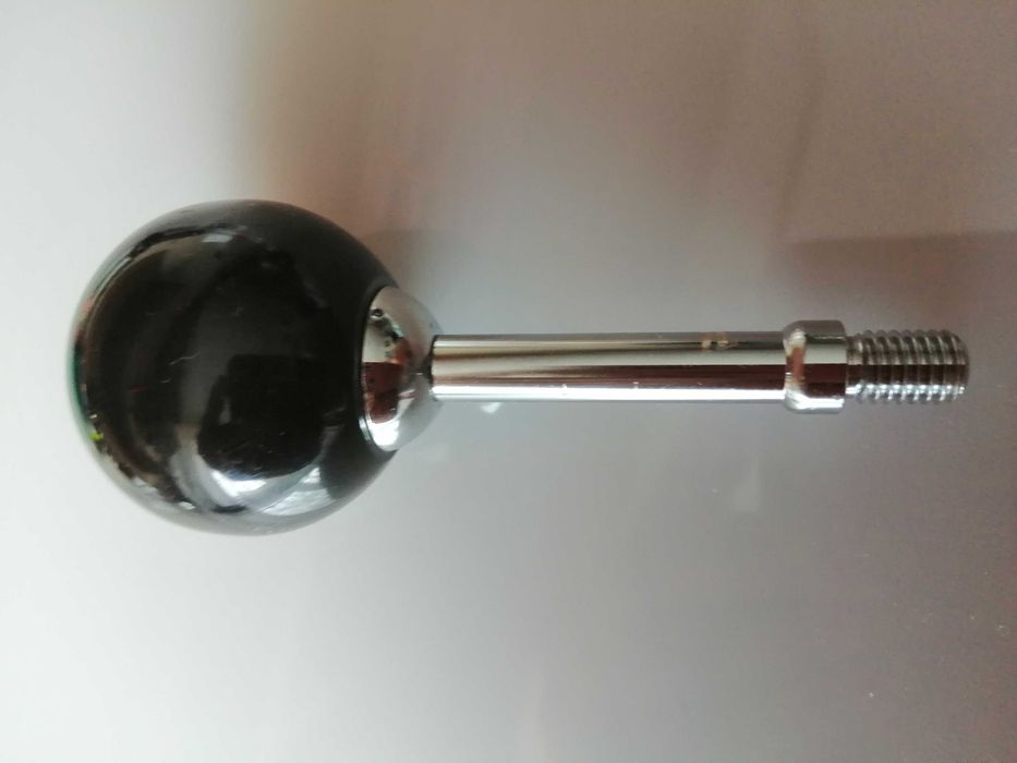 Kula uchwyt ,,BAKIELYTOWY"40mm
