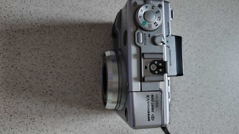 Sprzedam aparat Sony Cyber Shot