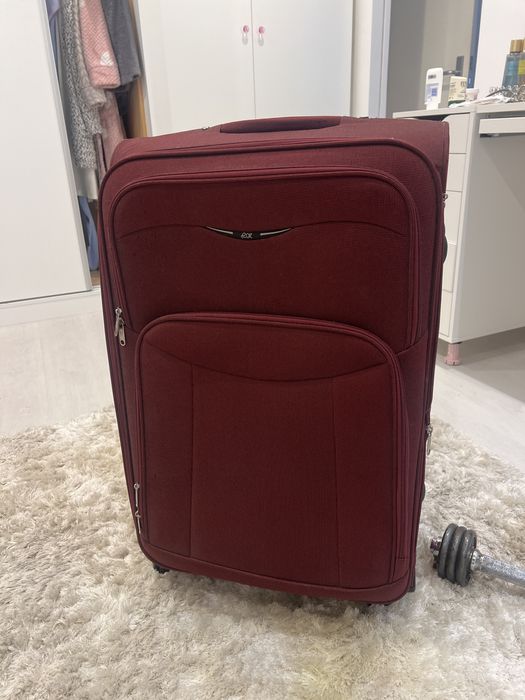 Mala de porao  em otimo estado