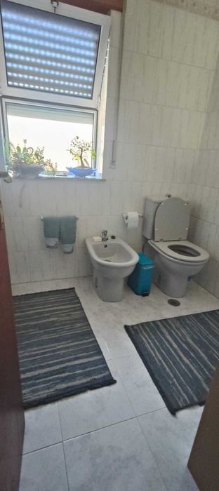 Excelente T3 com garagem - Zona tranquila