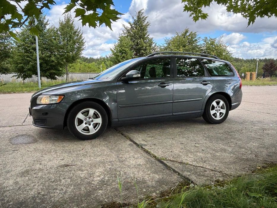 Volvo V50