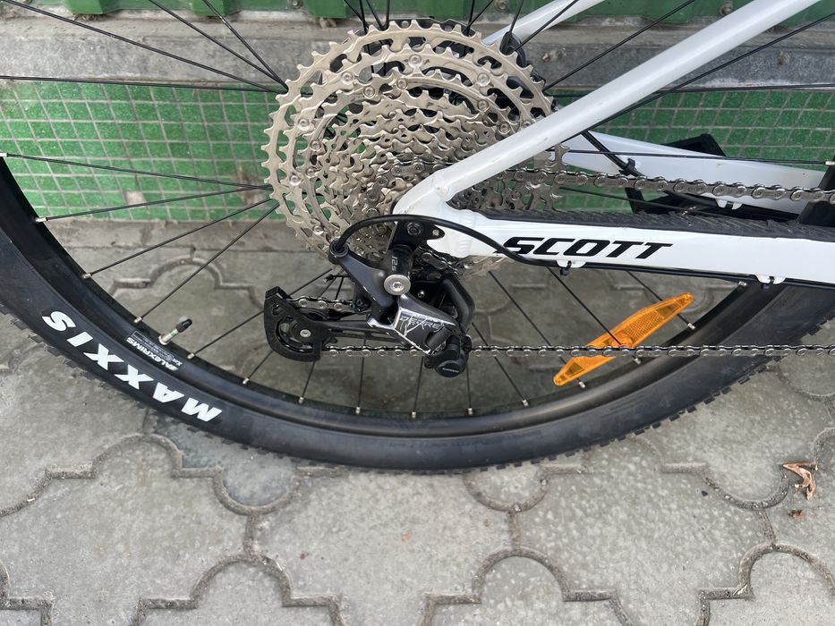 Scott Scale 940