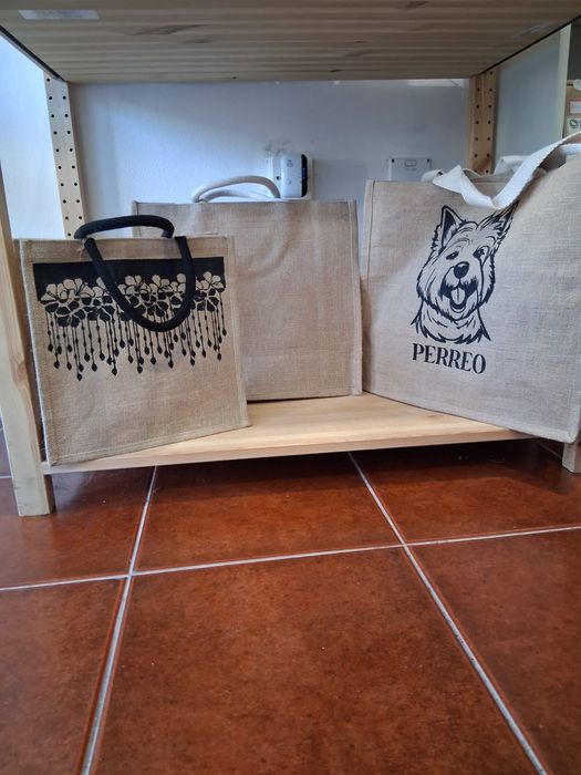 Sacos de juta com alças