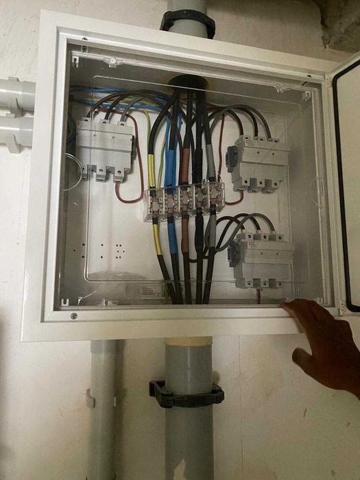 Eletricista – Reparações Urgentes e com Segurança