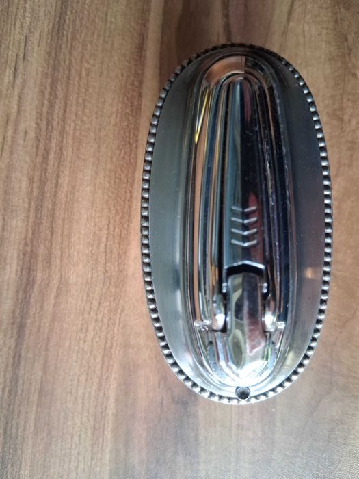 Isqueiro de mesa da marca Ronson, antigo