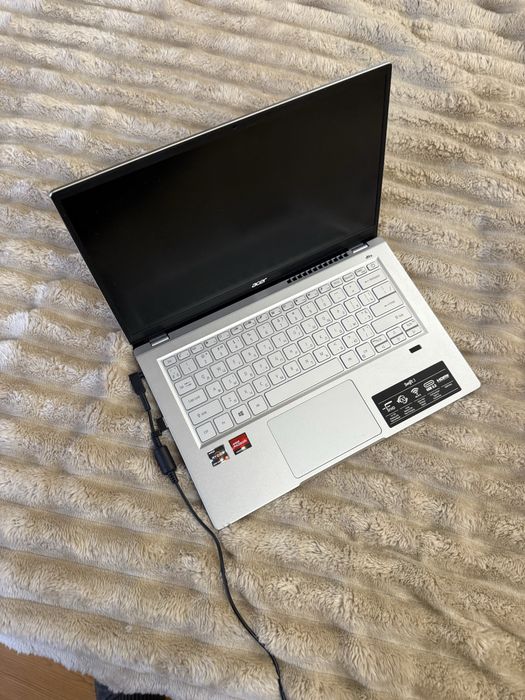 Продам Нетбук  acer swift