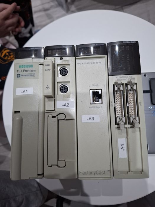 modułowy sterownik PLC Schneider Electric Modicon TSX Premium